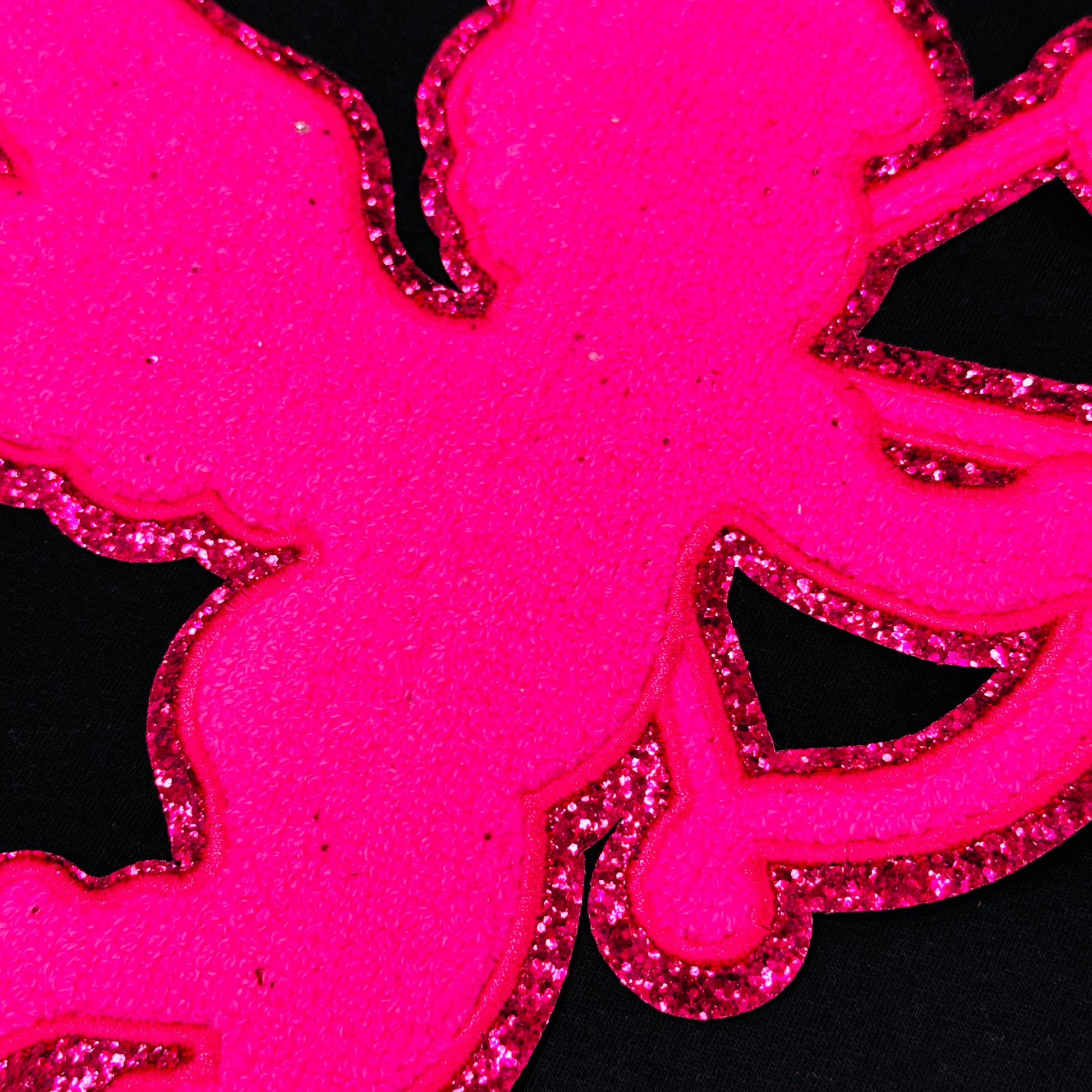 ILTEX Apparel Chenille Patches CP1011 - Pink Cupid Chenille Patch