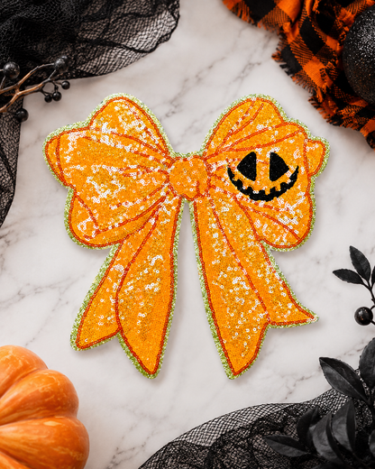 CP1177 - Halloween-inspired bow