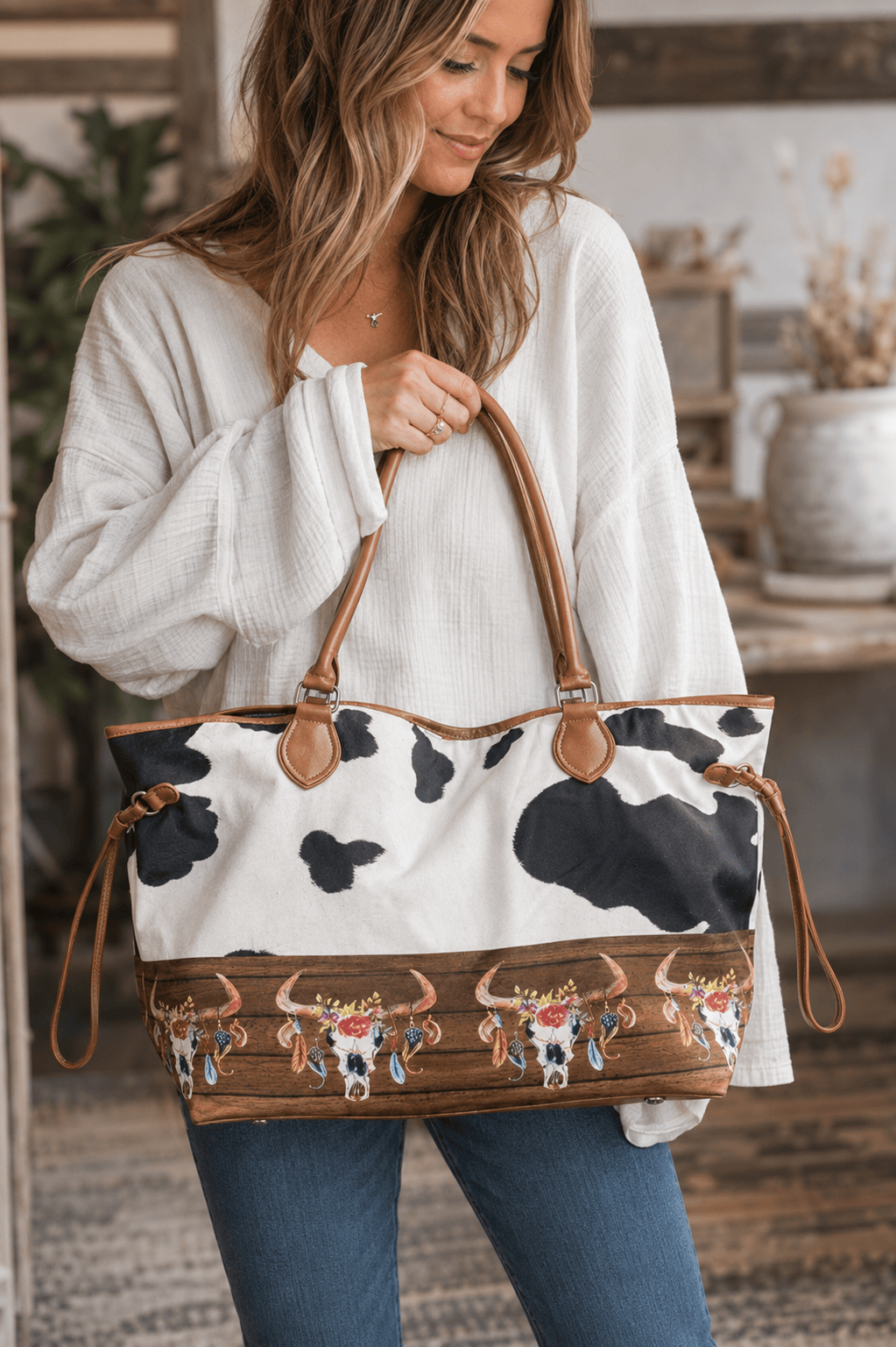 ILTEX Apparel Accessory Cow Hide Black White Bag