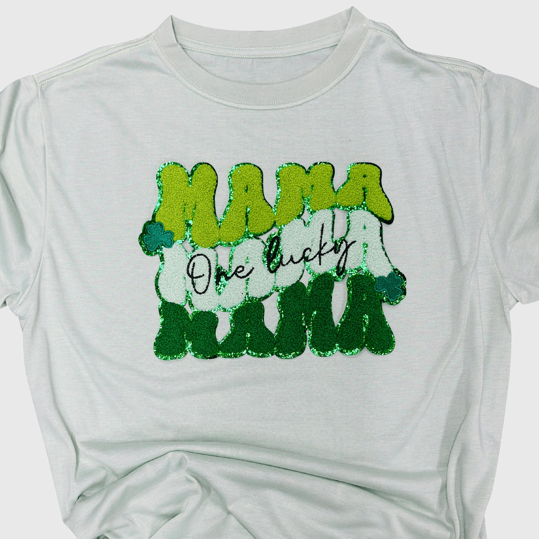 One Lucky Mama' Chenille Patch | ILTEX Apparel One Lucky Mama' Chenille Patch | ILTEX Apparel
